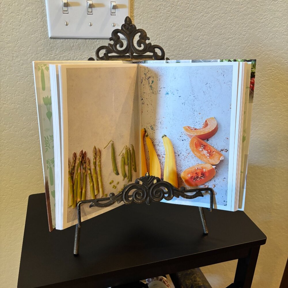 Decorative Metal Easel Stand – Wedding Sign, Cookbook, or Display Holder